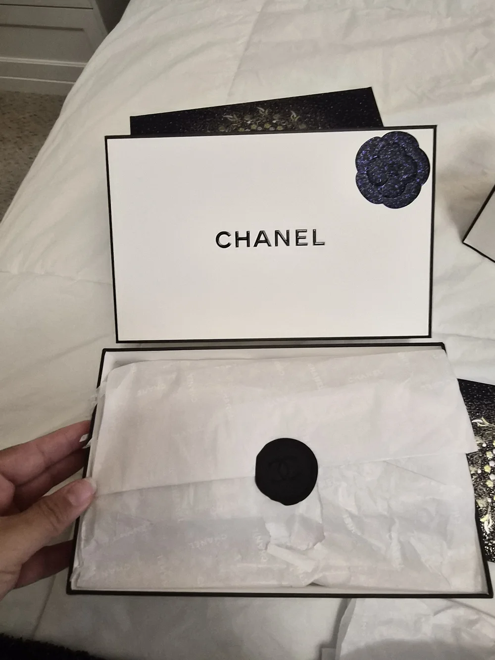 Authentic Chanel Holiday Packaging Set Gloss Up Box Ribbon Camellia Tissue Shopp - Picture 2 of 3